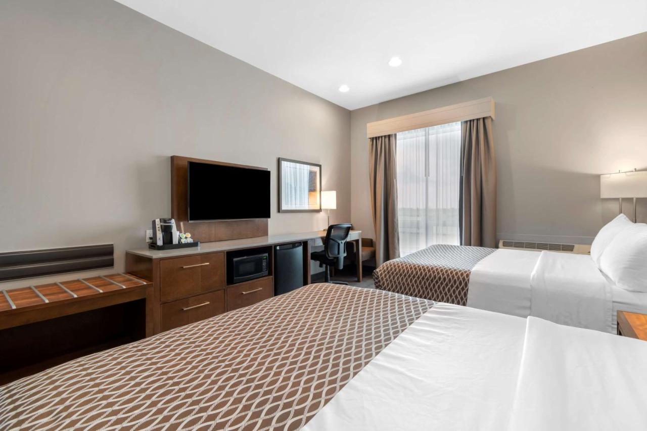 Best Western Plus East Side Саскатун Екстер'єр фото