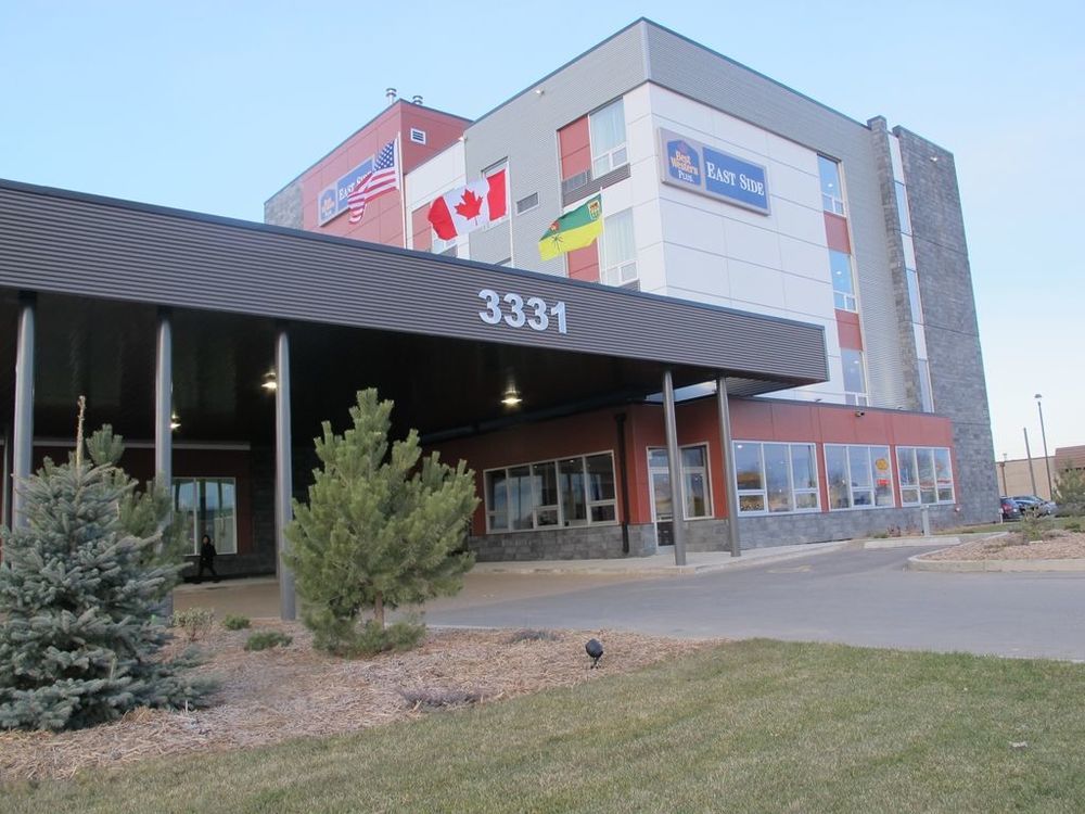 Best Western Plus East Side Саскатун Екстер'єр фото
