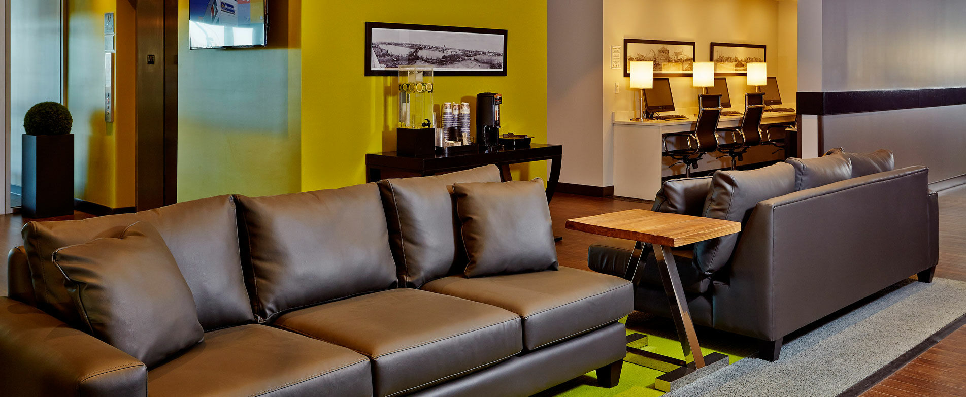 Best Western Plus East Side Саскатун Екстер'єр фото